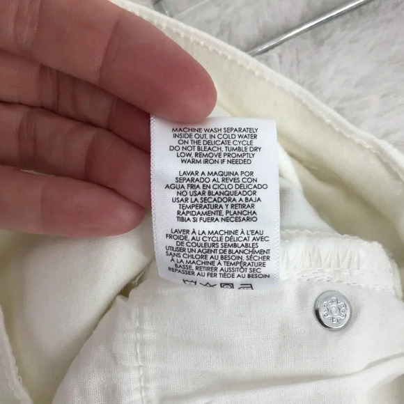 Cabi Women’s Button Fly Straight Leg Stretch Jean White 6284 Casual Size 2 - Picture 8 of 8